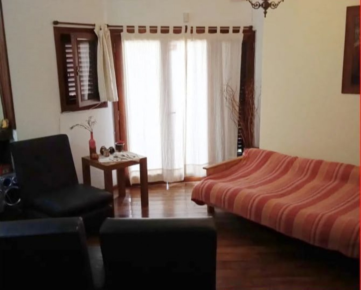 Pergamino Casa en venta  Bolivia al 1100