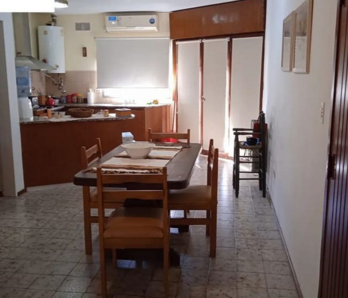 Pergamino Casa en venta  Bolivia al 1100