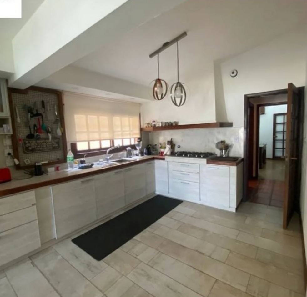 Pergamino Chalet de 2 Plantas en venta - Av. Arturo Illia al 2000 