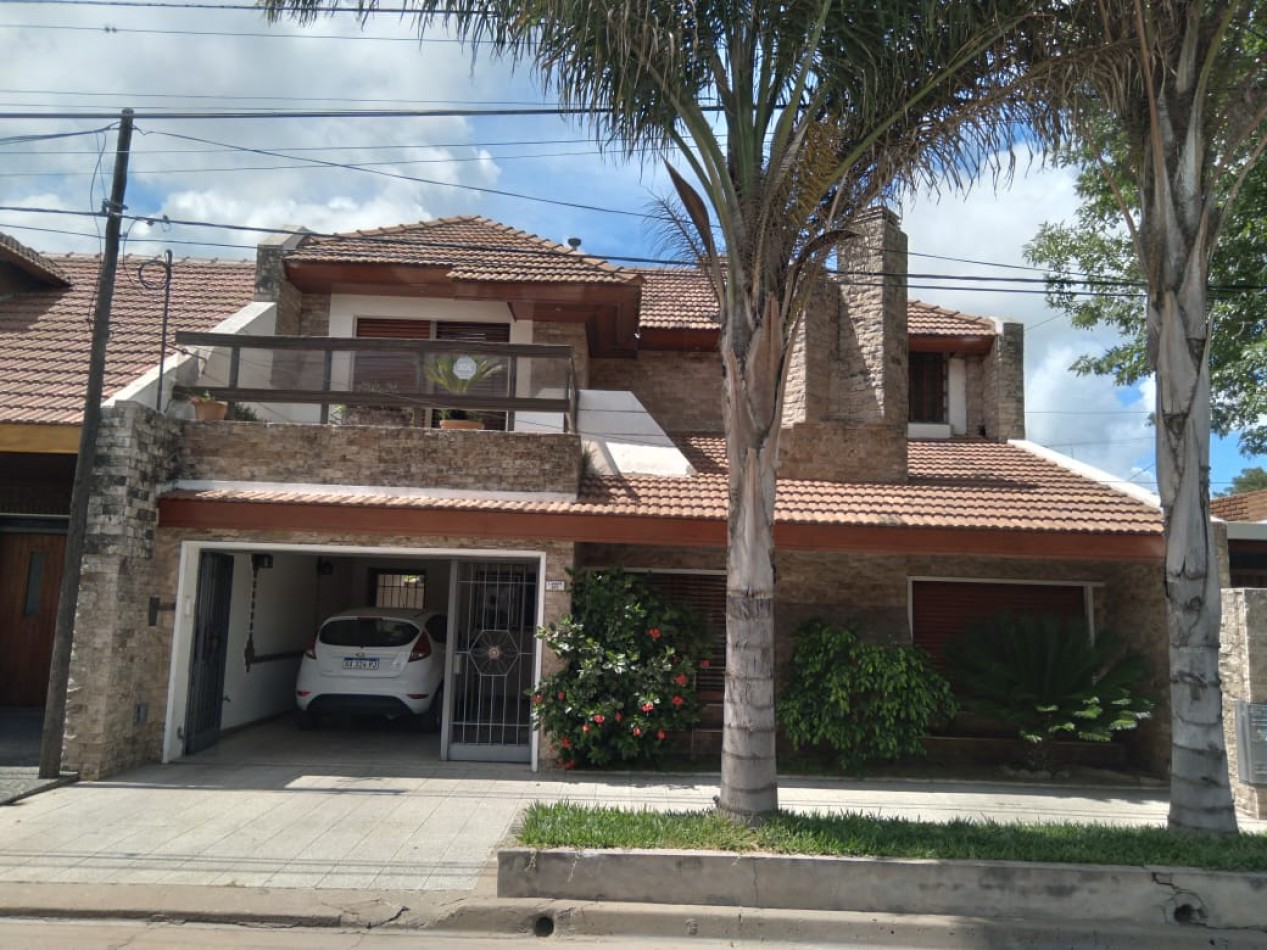 Pergamino Casa de 2 Plantas en venta - Annan al 900 - B° Villa Progreso 