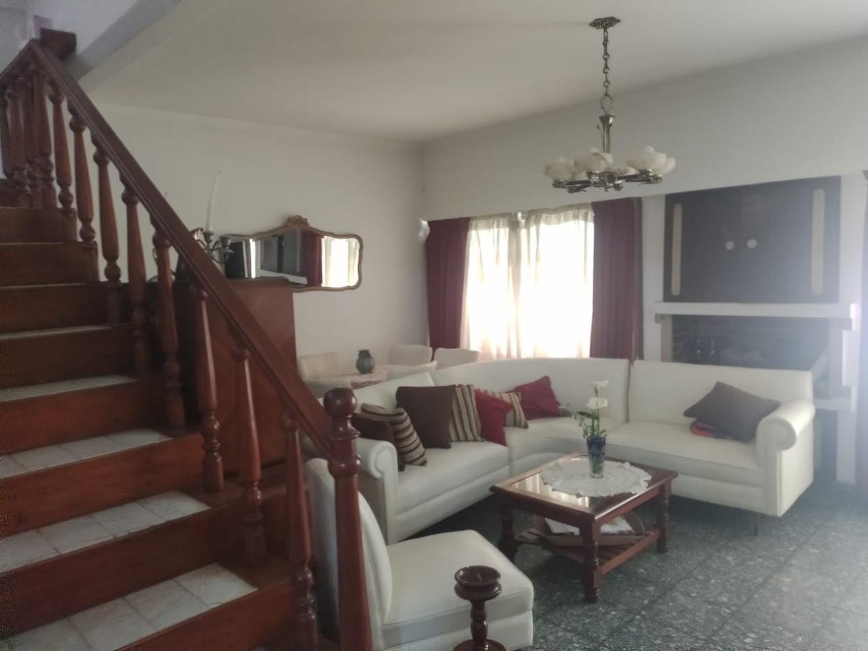 Pergamino Casa de 2 Plantas en venta - Annan al 900 - B° Villa Progreso 