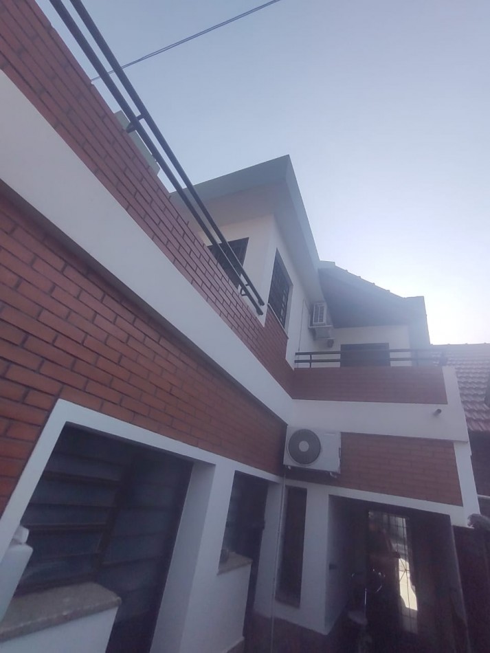 Pergamino Casa de 2 Plantas en venta - Annan al 900 - B° Villa Progreso 