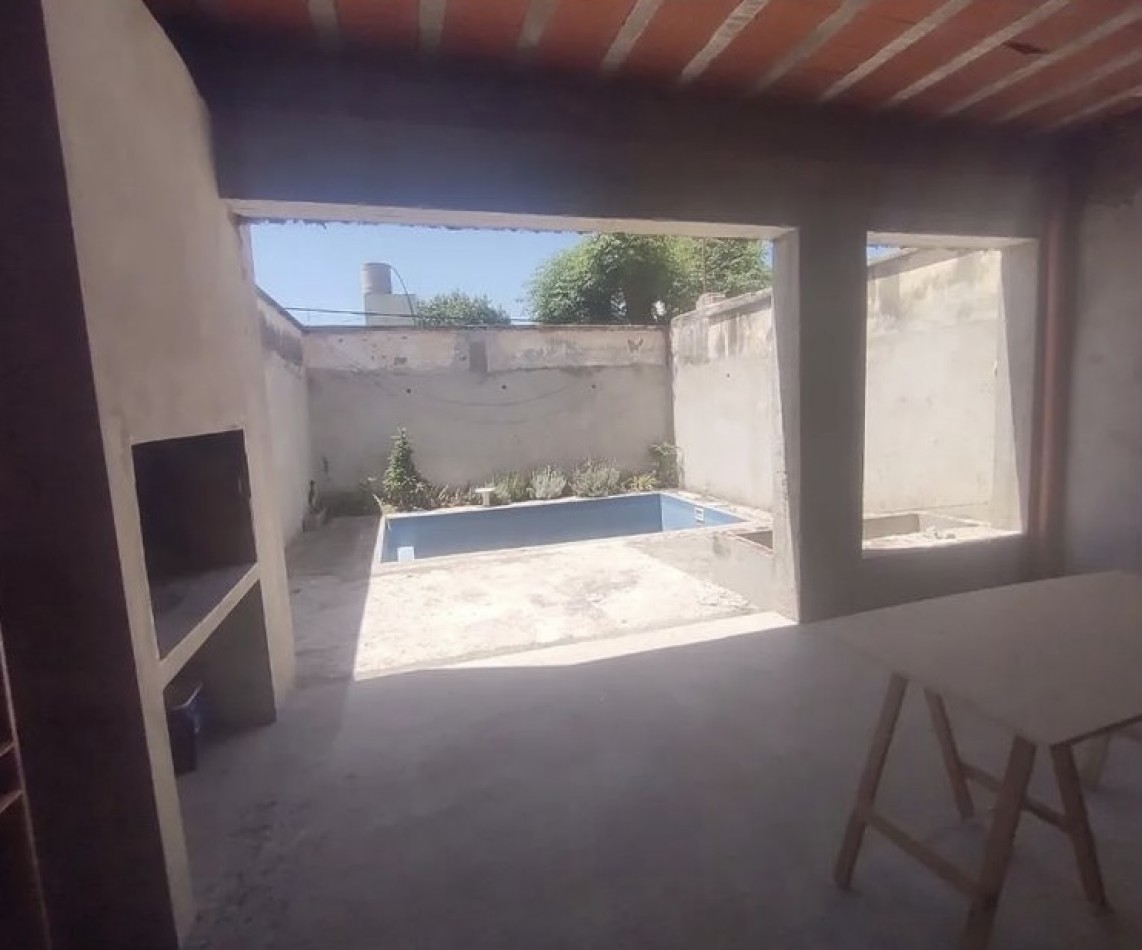 Pergamino Casa de 2 Plantas en venta - Rivadavia al 500