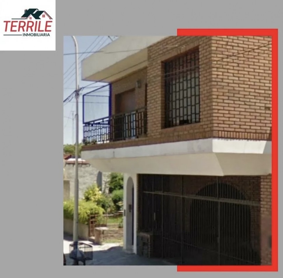 Pergamino Casa de 3 Dorm en venta - Ecuador 745