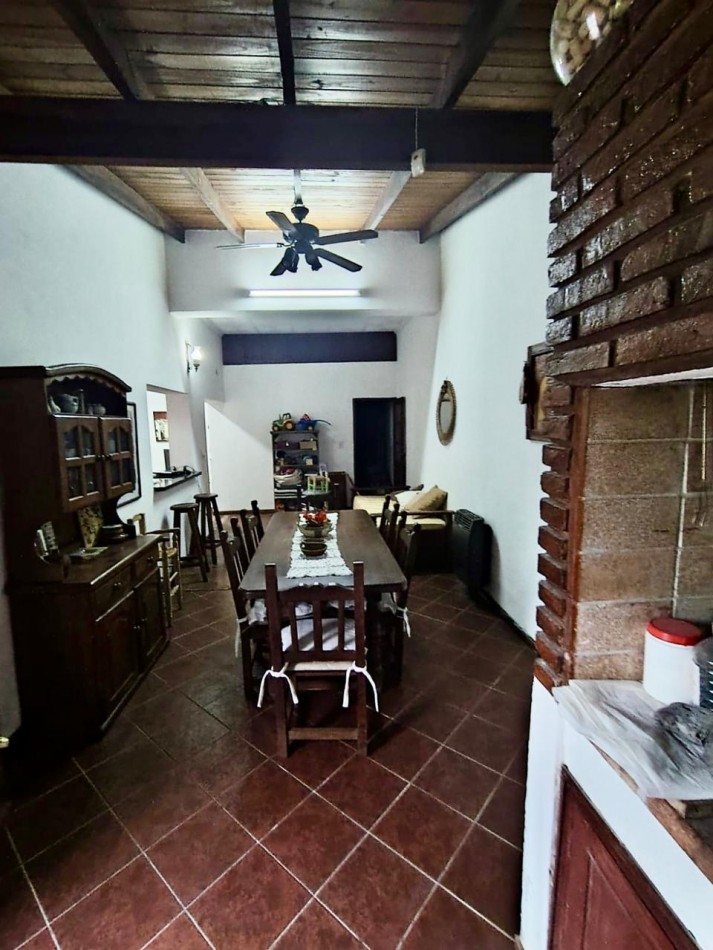 Pergamino Importante Propiedad de 2 Plantas en venta - 3 de Febrero al 100