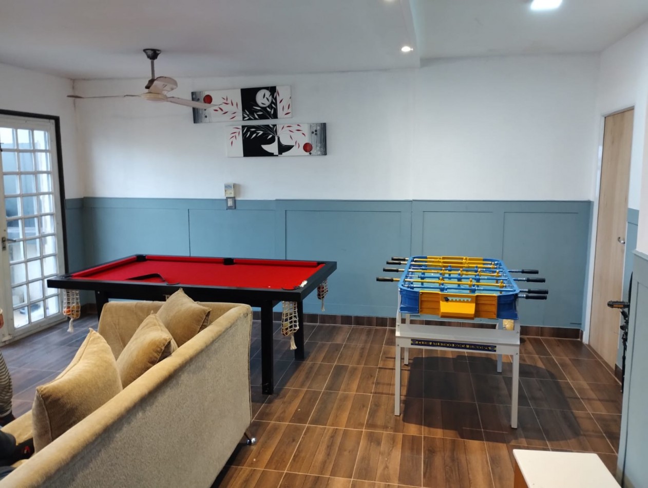 Pergamino Casa c/ pileta en venta - Bolivia al 1000