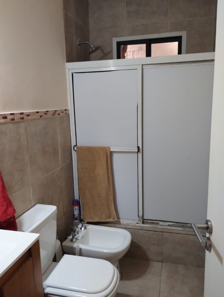 Pergamino Casa c/ pileta en venta - Bolivia al 1000