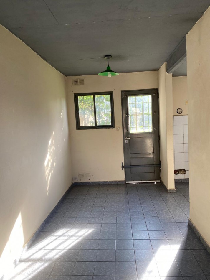 Pergamino Casa 2 Dorm en venta - Cordoba al 1300 