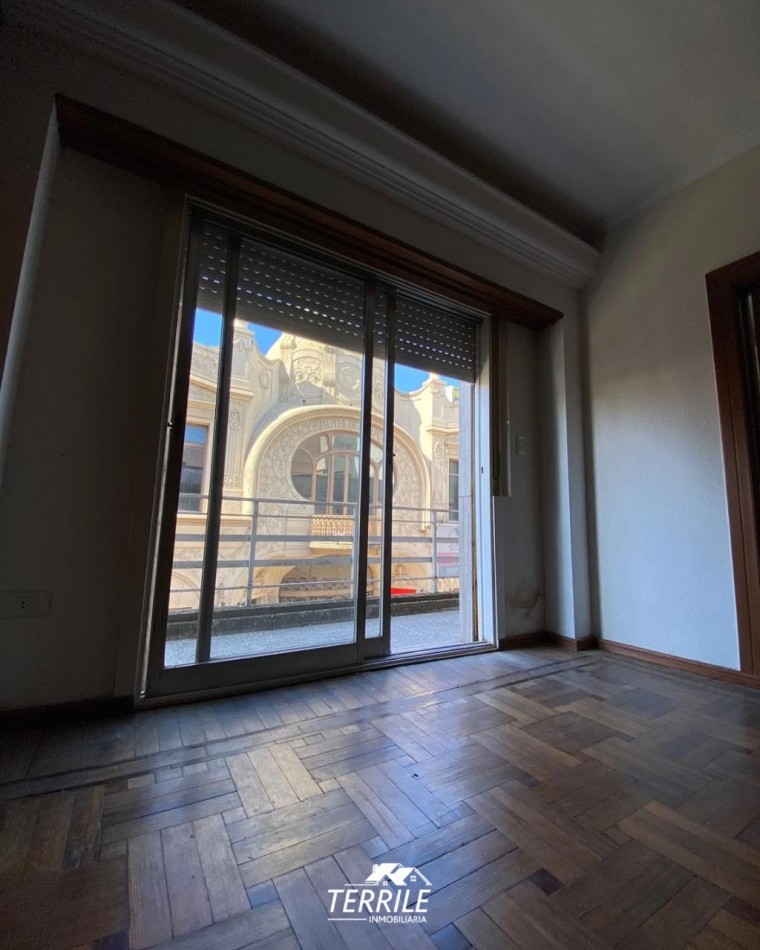 Pergamino Importante Piso en venta - San Nicolas al 500 - frente al Hotel Roma 