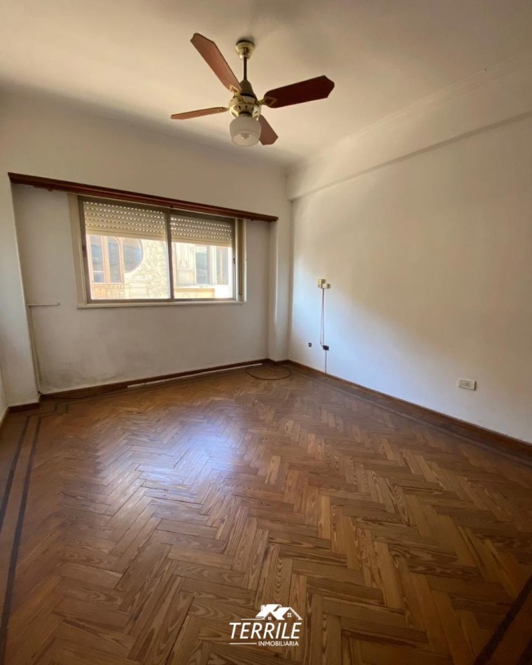 Pergamino Importante Piso en venta - San Nicolas al 500 - frente al Hotel Roma 