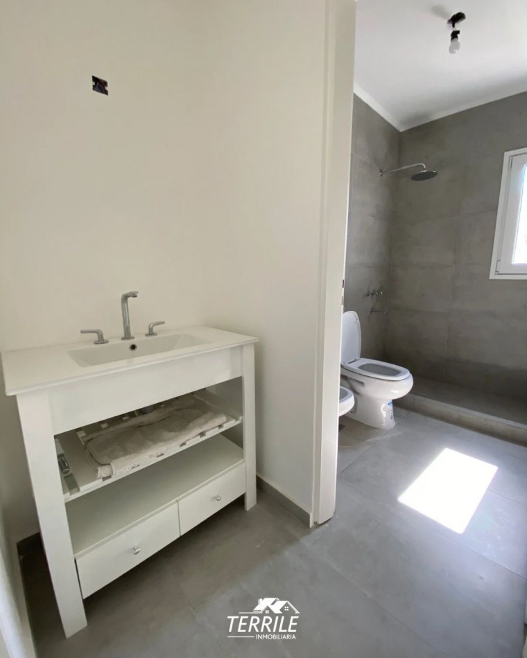 Pergamino Excelente Propiedad de 3 Dorm en venta - Posta del Calden - Ruta 8 - KM 218 