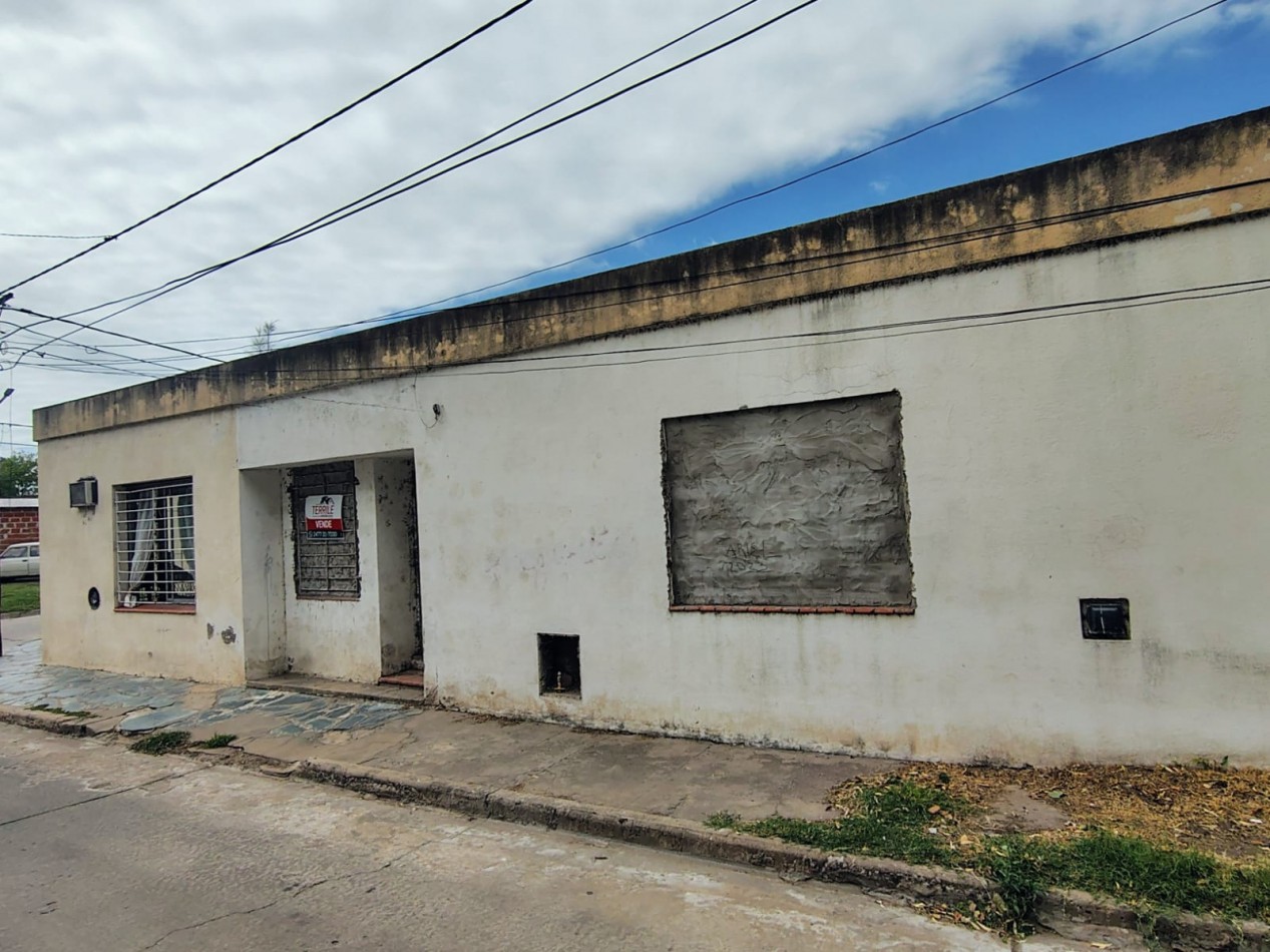 Pergamino Excelente Oportunidad p/ Inversores - Lote esquina c/ 2 casas en venta - Estrada y Laguia 
