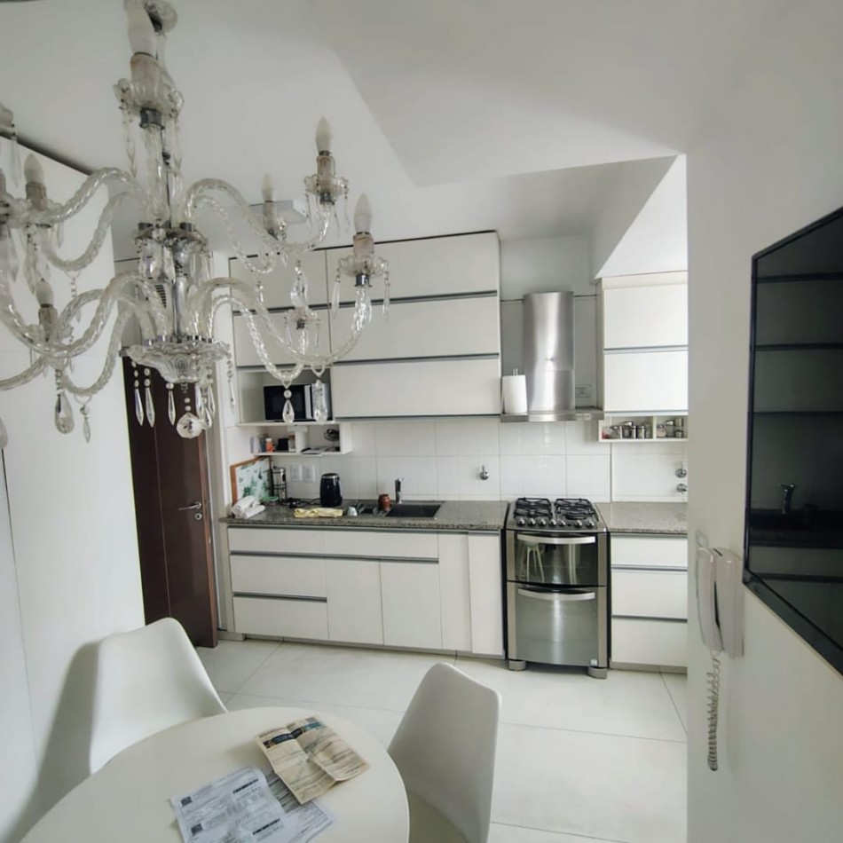 Pergamino Excelente Piso impecable en plena Peatonal - San Nicolas 650 