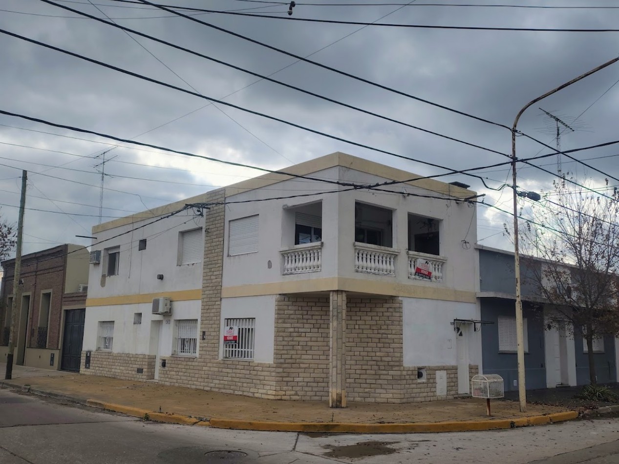 Pergamino PH en 2 Plantas en venta - Prudencio Gonzalez esq. Catamarca 