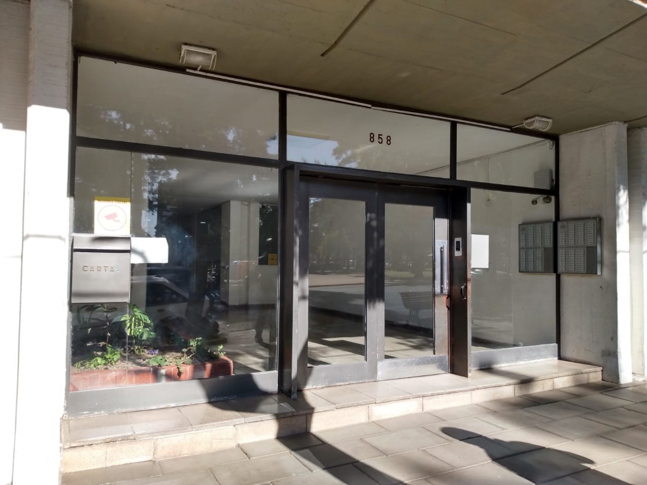 DEPARTAMENTO 2 DORMITORIOS EN EDIICIO LUZ Y FUERZA