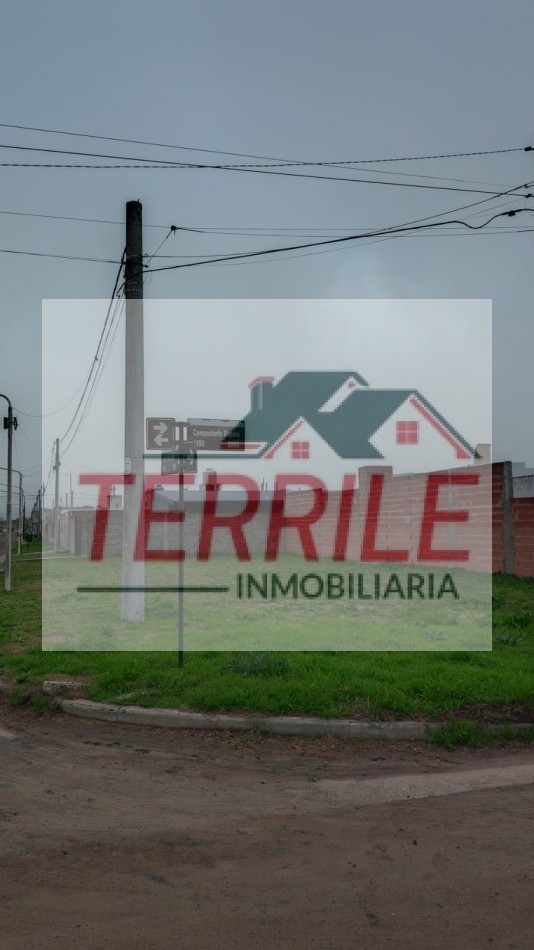 Terreno sobre esquina en Procrear
