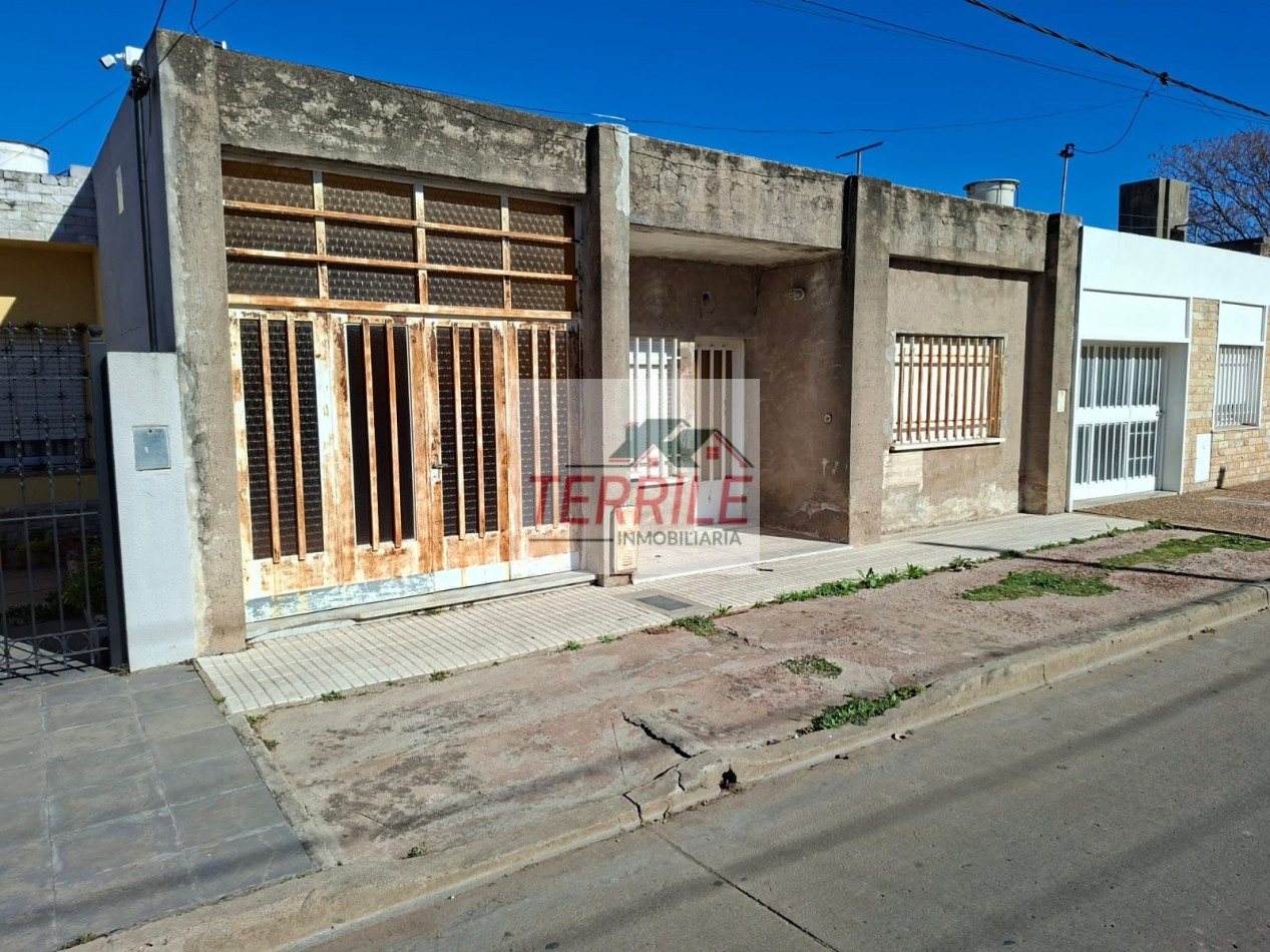 Oportunidad Casa c garaje y patio