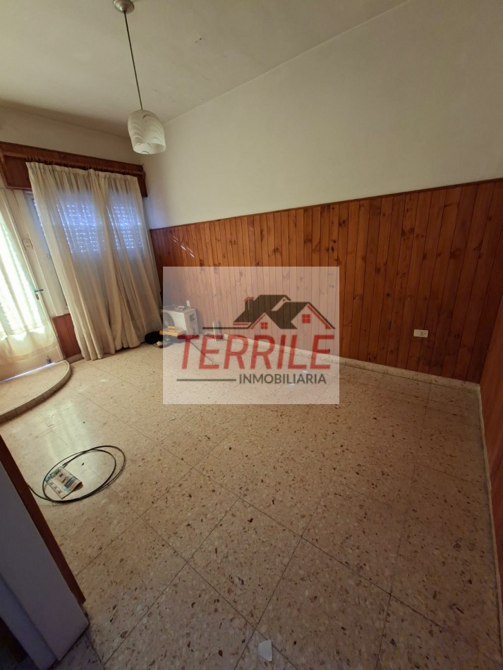 Oportunidad Casa c garaje y patio