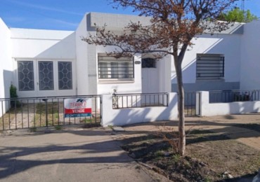 Mariano H. Alfonzo Casa en venta  - San Martin al 1200  